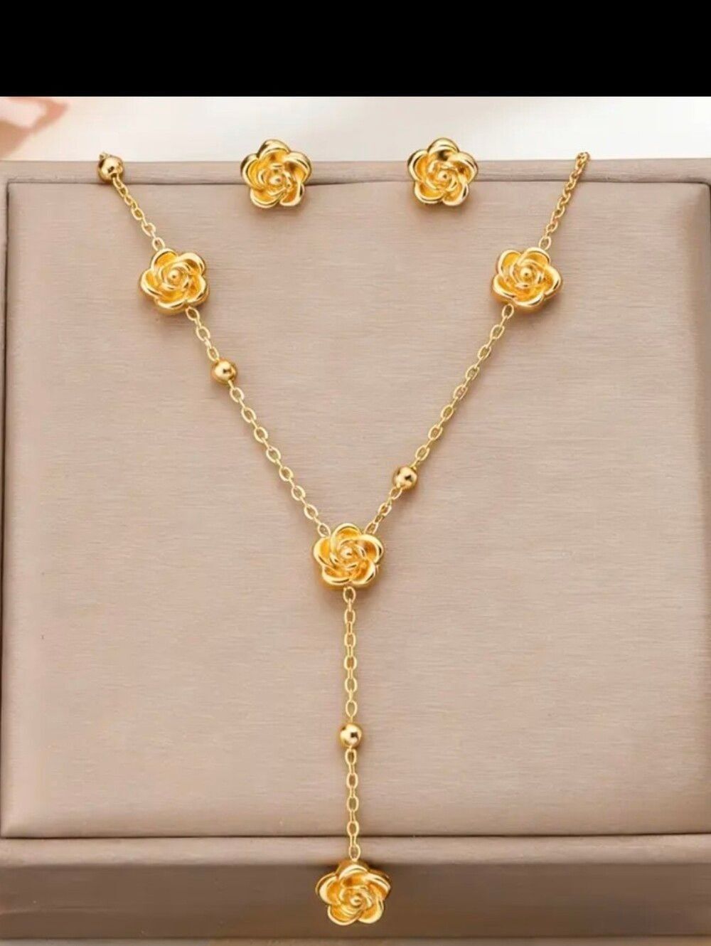 Romantic Gold Rose Lariat And Earrings Set